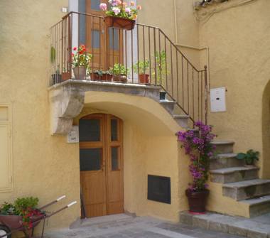 Casa indipendente in vendita a Ruvo del Monte (Potenza)