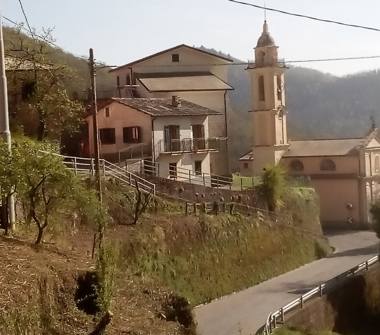 Casa indipendente in vendita a Mezzanego, Frazione San Siro Foce