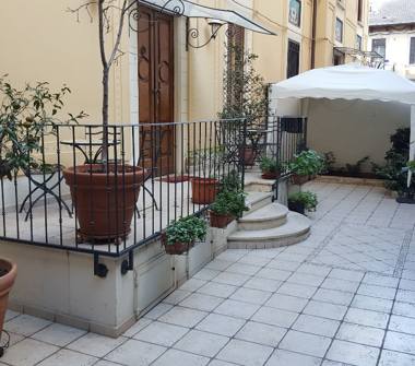 Villa in vendita a Bari, Zona Carrassi