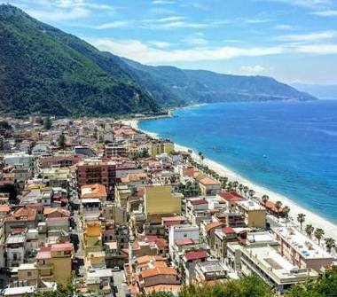 Trilocale in vendita a Bagnara Calabra (Reggio Calabria)