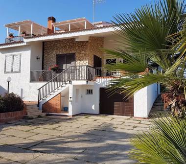 Affitto Villa Vacanze a Scicli, Frazione Donnalucata