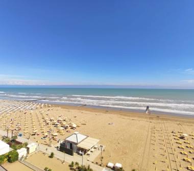 Affitto Appartamento Vacanze a Jesolo, Frazione Lido Di Jesolo, Via Dante Alighieri 7° Accesso al Mare 7
