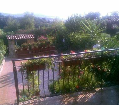 Villetta a schiera in vendita a Santa Marina, Frazione Santa Lucia