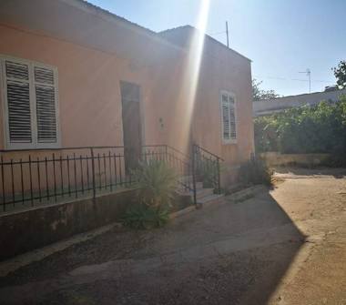 Casa indipendente in vendita a Marsala, Frazione Ciavolo