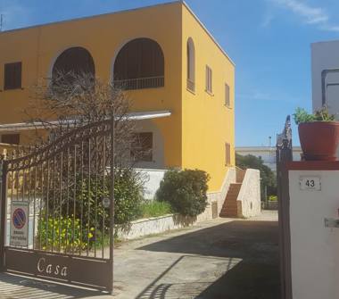 Casa indipendente in vendita a Salve, Frazione Postovecchio