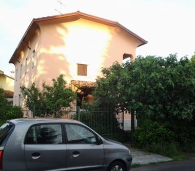 Villa in vendita a Lainate (Milano), Via Vignola 14