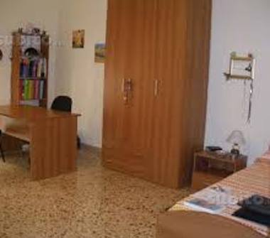 Affitto Stanza Posto letto a Catania, Zona Centro Storico