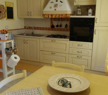 Affitto Appartamento Vacanze a Castelsardo, Frazione Lu Bagnu, Via tirreno 12