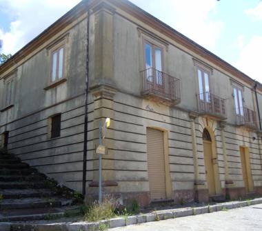 Casa indipendente in vendita a San Severino Lucano (Potenza)