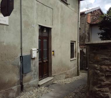 Appartamento in vendita a Brissago-Valtravaglia (Varese)