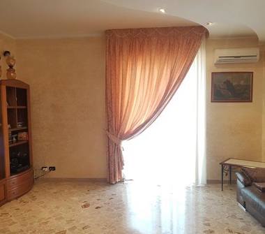 Quadrilocale in vendita a Mola di Bari (Bari)