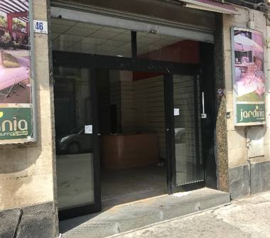 Negozio in vendita a Paternò (Catania)