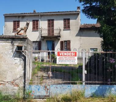 Casa indipendente in vendita a Montù Beccaria, Frazione Poggiolo