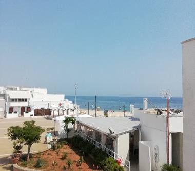 Affitto Appartamento Vacanze a Salve, Frazione Torre Pali