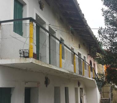 Rustico/Casale in vendita a Aviano, Frazione Giais