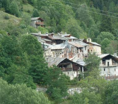 Rustico/Casale in vendita a La Salle (Aosta)