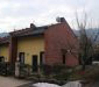 Casa indipendente in vendita a Castello Cabiaglio (Varese)