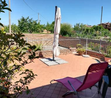 Villa in vendita a Mombaroccio, Frazione Villagrande