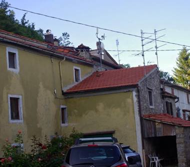 Casa indipendente in vendita a Pistoia, Frazione Piastre