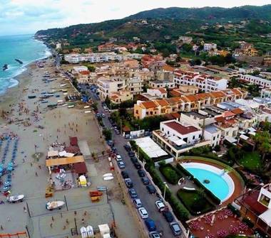 Trilocale in affitto a Messina, Frazione Rodia