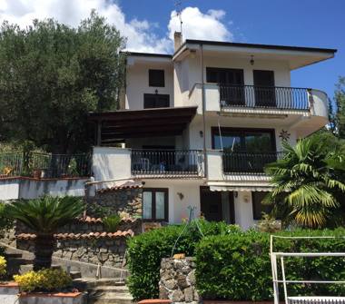 Affitto Villa Vacanze a Santa Marina, Frazione Santa Lucia