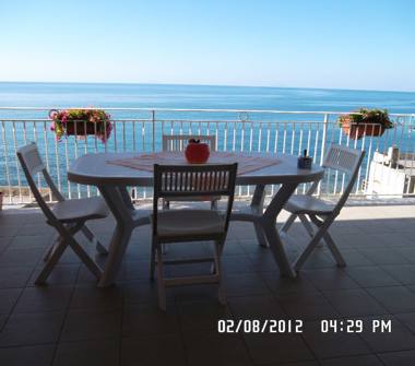 Appartamento in affitto a Caronia, Frazione Caronia Marina