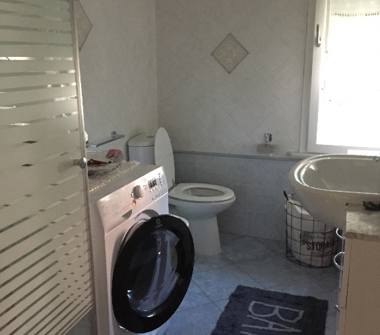 Quadrilocale in vendita a La Spezia, Zona Limone