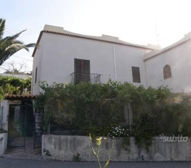 Affitto Appartamento Vacanze a Leni (Messina)