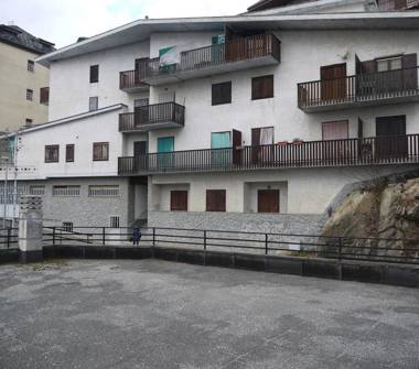 Bilocale in vendita a Monastero di Lanzo, Frazione Chiaves