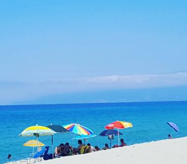 Affitto Villetta a schiera Vacanze a Pizzo, Frazione Marinella, Via Riviera Prangi 65