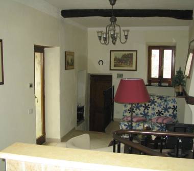 Casa indipendente in vendita a Acquasparta (Terni)