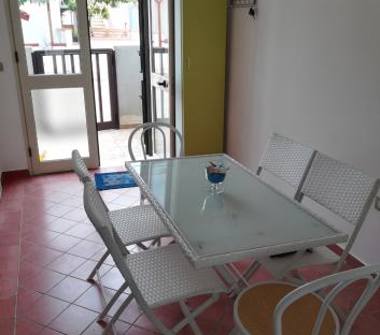 Affitto Appartamento Vacanze a Salve, Frazione Torre Pali, Via Caduti del Lavoro 9