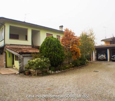 Casa indipendente in vendita a Isorella (Brescia)