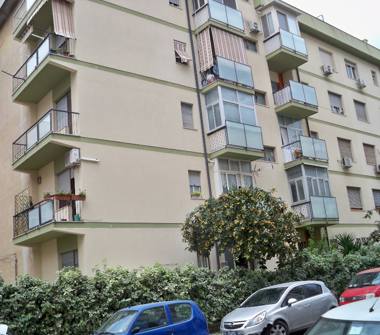 Trilocale in vendita a Palermo, Zona Libertà