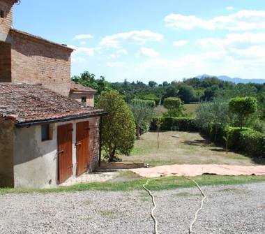 Casa indipendente in vendita a Castiglione del Lago, Frazione Porto