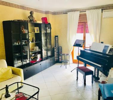 Appartamento in vendita a Montecorvino Rovella (Salerno)