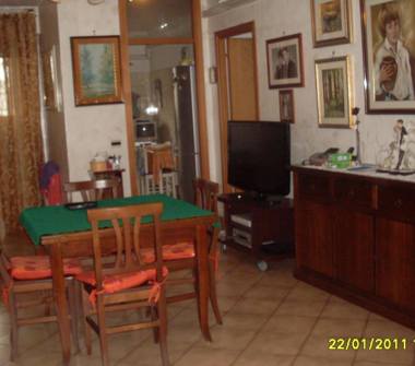 Quadrilocale in vendita a Roma, Zona Cinecittà