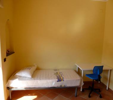 Affitto Stanza Doppia a Napoli, Zona Fuorigrotta