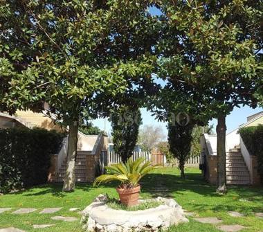 Trilocale in vendita a Ardea, Frazione Colle Romito