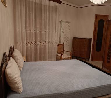 Casa indipendente in affitto a Cesarò (Messina), Corso Margherita 205