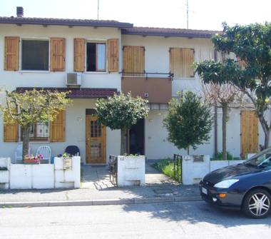 Villetta a schiera in vendita a Argenta, Frazione San Nicolò, Via Salvatore Quasimodo 2