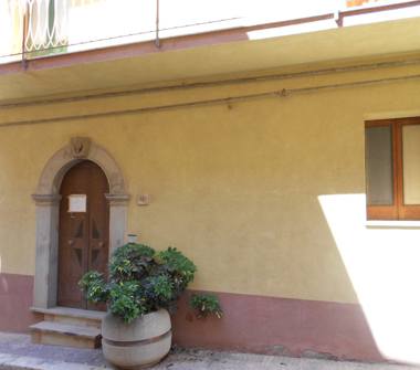 Casa indipendente in vendita a Pettineo (Messina)