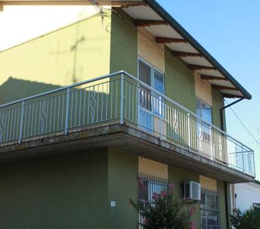 Casa indipendente in vendita a Ravenna, Zona Fosso Ghiaia