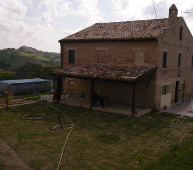 Rustico/Casale in vendita a Falerone (Fermo)