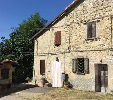 Rustico/Casale in vendita a Guiglia, Frazione Rocca Malatina