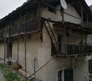 Rustico/Casale in vendita a Acceglio (Cuneo)