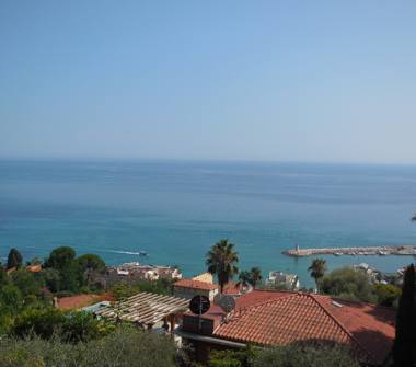 Appartamento in vendita a Ventimiglia, Frazione Latte