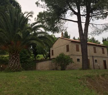 Villa in vendita a Monte Urano (Fermo)