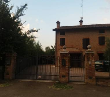 Porzione di casa in vendita a Modena, Zona San Donnino