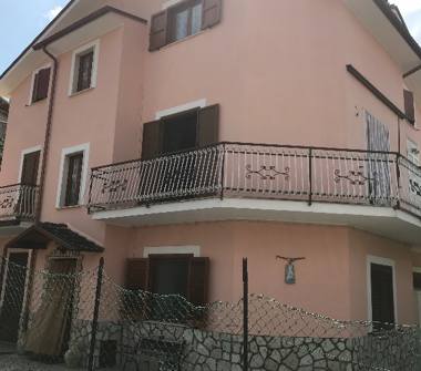 Villa in vendita a Petrella Salto (Rieti)